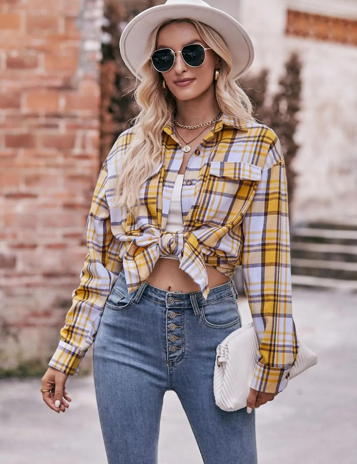 Womens Oversized Flannel Plaid Shirts Casual Button Down Blouse Tops with Pockets